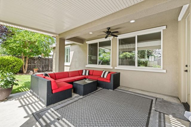 2320 Raindance Dr, Roseville, CA 95747