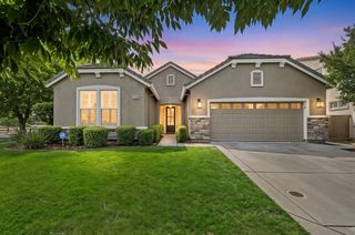 2320 Raindance Dr, Roseville, CA 95747