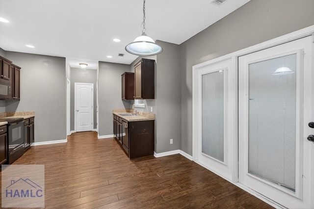 1307 Hillview Circle, Hinesville, GA 31313