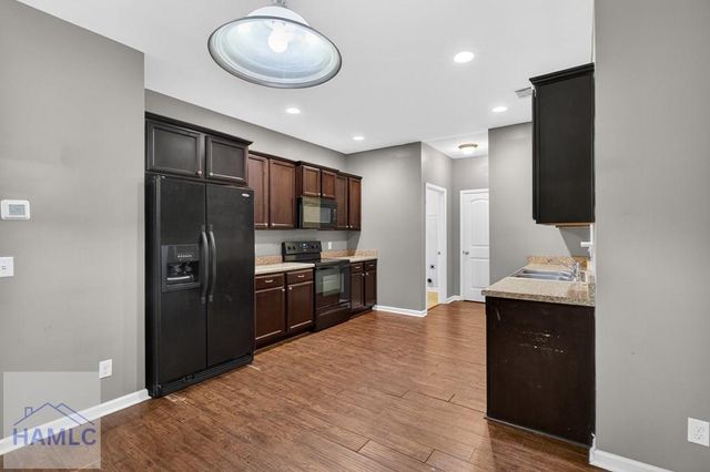 1307 Hillview Circle, Hinesville, GA 31313