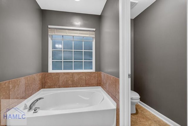 1307 Hillview Circle, Hinesville, GA 31313