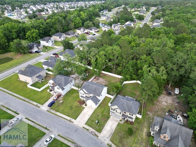 1307 Hillview Circle, Hinesville, GA 31313