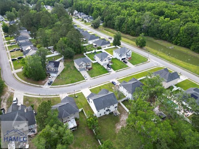 1307 Hillview Circle, Hinesville, GA 31313