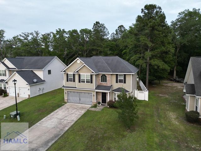 1307 Hillview Circle, Hinesville, GA 31313