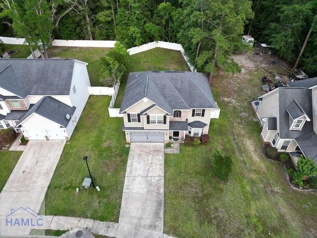 1307 Hillview Circle, Hinesville, GA 31313