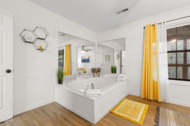 4314 Blue Bird Lane, Gatlinburg, TN 37738