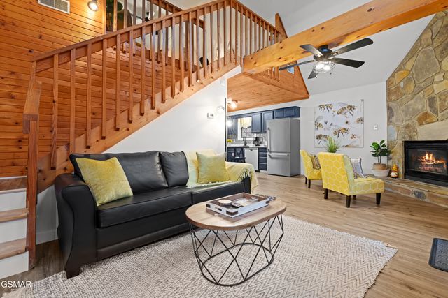 4314 Blue Bird Lane, Gatlinburg, TN 37738