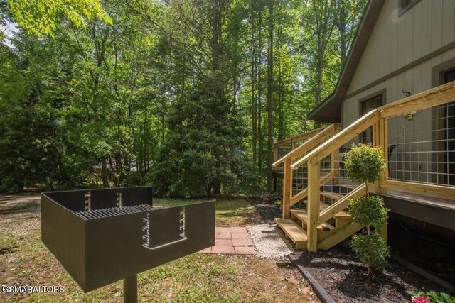 4314 Blue Bird Lane, Gatlinburg, TN 37738