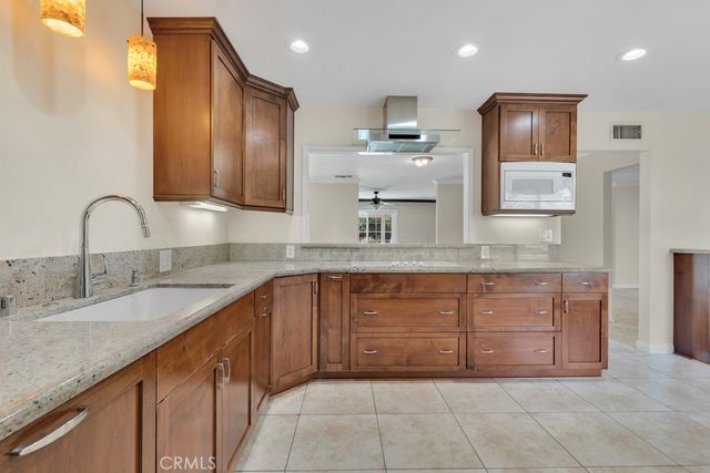 10811 Sunnybrae Avenue, Chatsworth, CA 91311