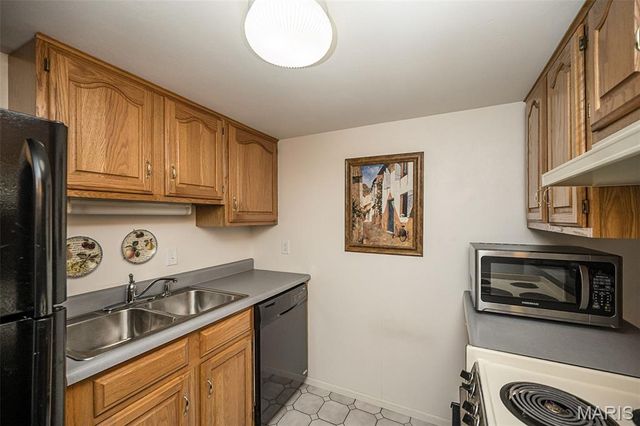 1090 Mersey Bend Drive A, St Louis, MO 63129