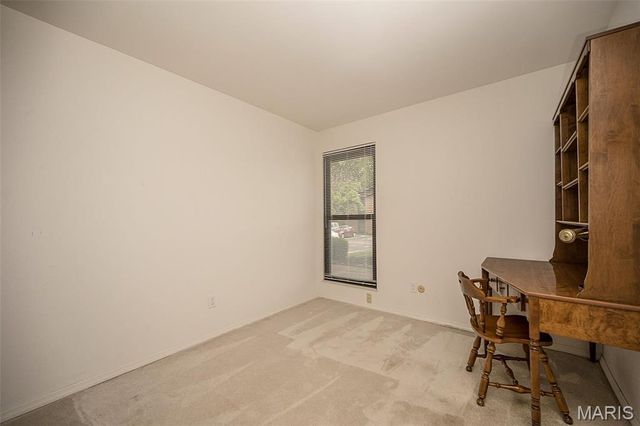 1090 Mersey Bend Drive A, St Louis, MO 63129