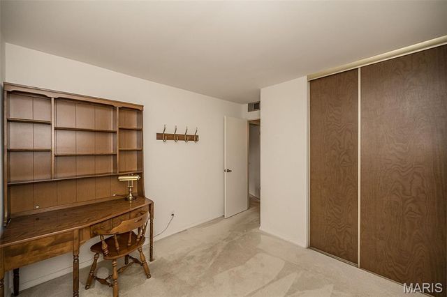 1090 Mersey Bend Drive A, St Louis, MO 63129