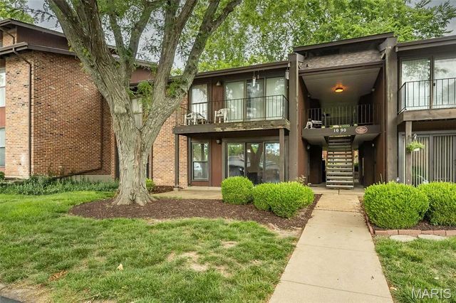 1090 Mersey Bend Drive A, St Louis, MO 63129