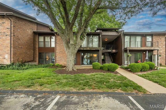 1090 Mersey Bend Drive A, St Louis, MO 63129