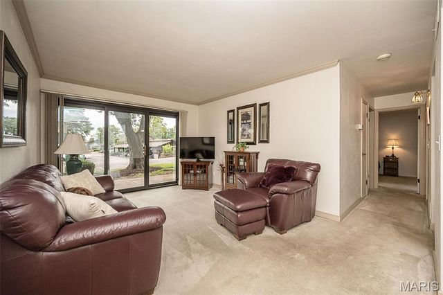 1090 Mersey Bend Drive A, St Louis, MO 63129