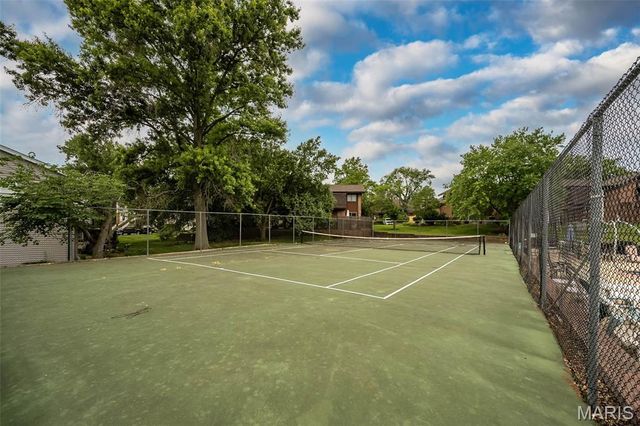 1090 Mersey Bend Drive A, St Louis, MO 63129