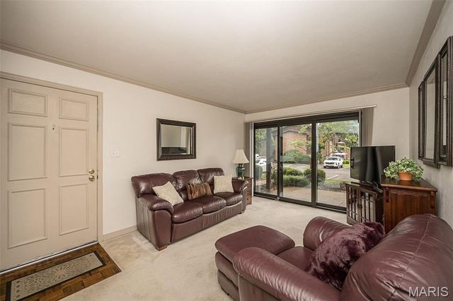 1090 Mersey Bend Drive A, St Louis, MO 63129