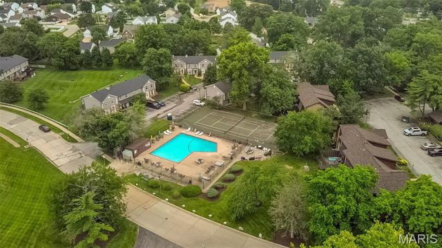 1090 Mersey Bend Drive A, St Louis, MO 63129