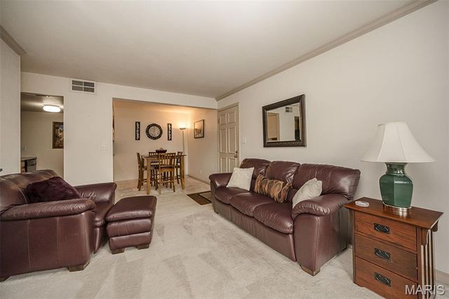1090 Mersey Bend Drive A, St Louis, MO 63129