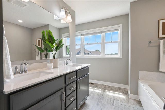 5098 93rd Lane N, Brooklyn Park, MN 55443