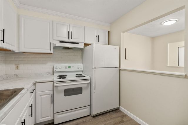 159 Bittersweet Ln 103, Randolph, MA 02368