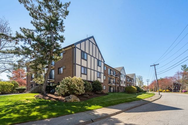 159 Bittersweet Ln 103, Randolph, MA 02368