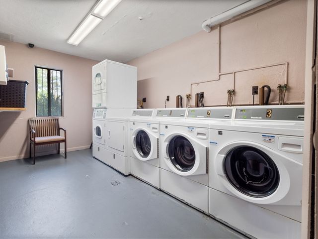 159 Bittersweet Ln 103, Randolph, MA 02368