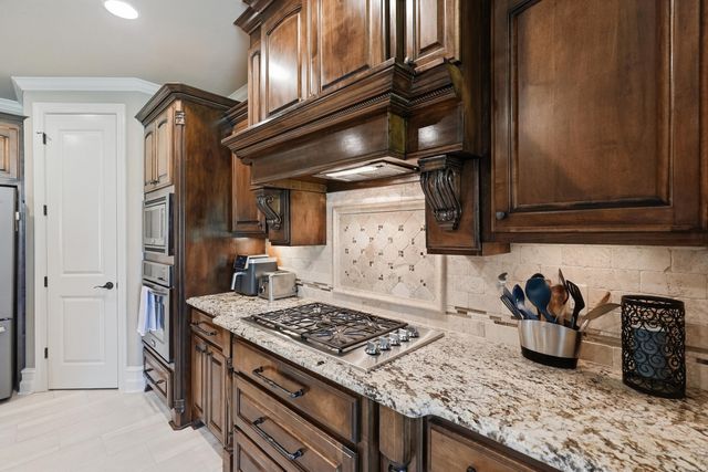 7015 Westshore Avenue, Benton, AR 72019