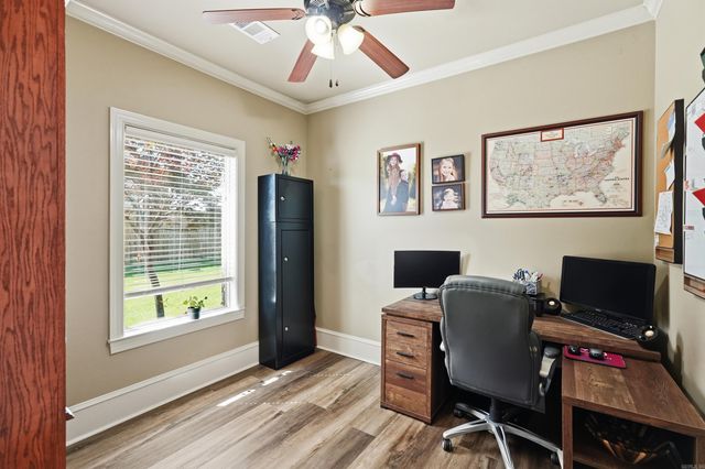 7015 Westshore Avenue, Benton, AR 72019
