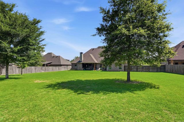 7015 Westshore Avenue, Benton, AR 72019