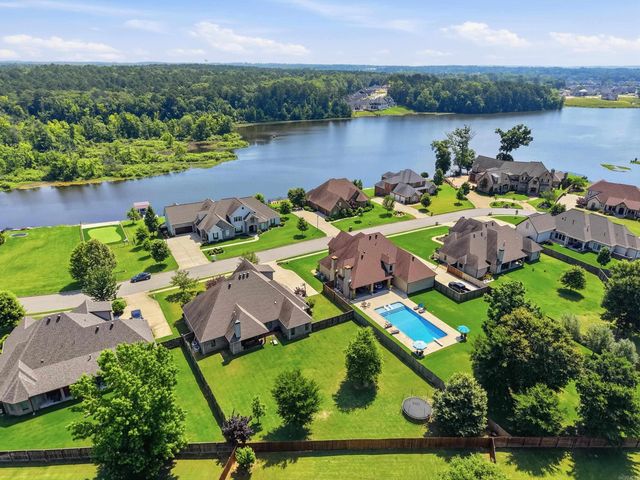 7015 Westshore Avenue, Benton, AR 72019