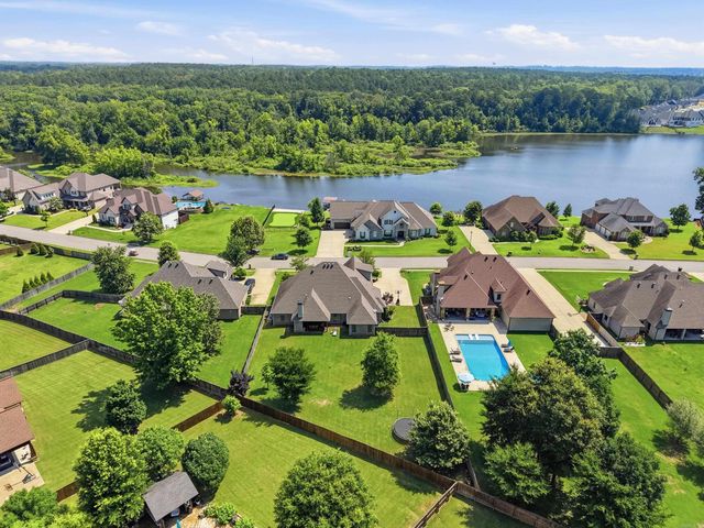 7015 Westshore Avenue, Benton, AR 72019