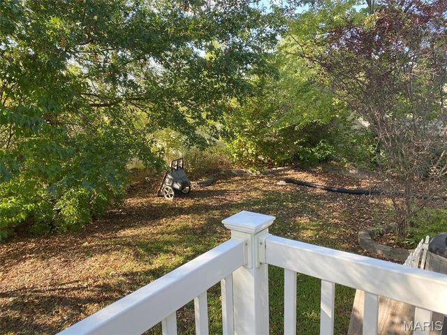 503 N Creek Crossing, Trenton, IL 62293