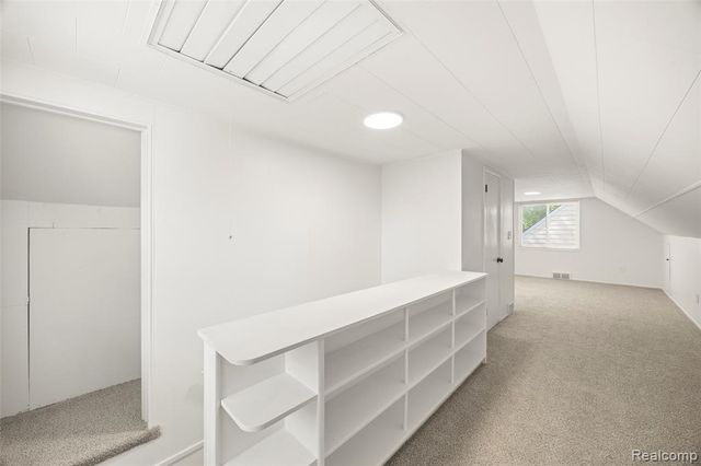 24691 Kipling Street, Oak Park, MI 48237