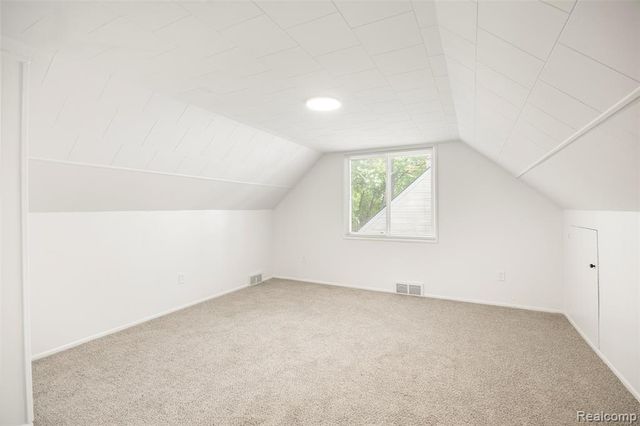24691 Kipling Street, Oak Park, MI 48237