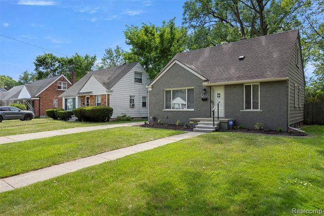 24691 Kipling Street, Oak Park, MI 48237