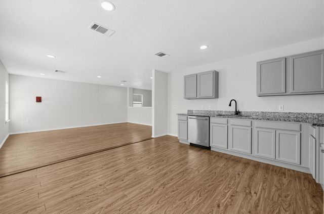 7433 Aspen Brook DR, Austin, TX 78744