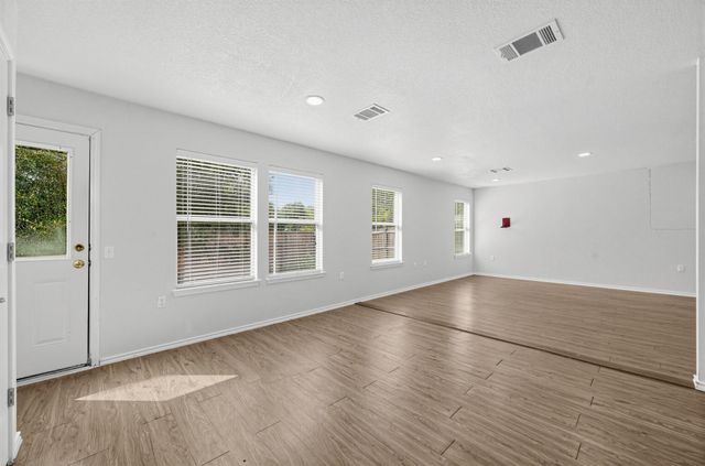 7433 Aspen Brook DR, Austin, TX 78744