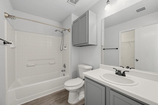 7433 Aspen Brook DR, Austin, TX 78744