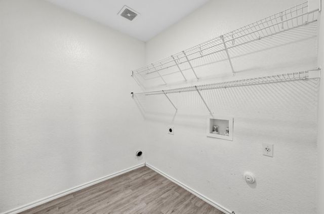 7433 Aspen Brook DR, Austin, TX 78744
