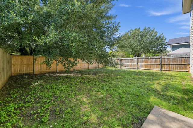 7433 Aspen Brook DR, Austin, TX 78744