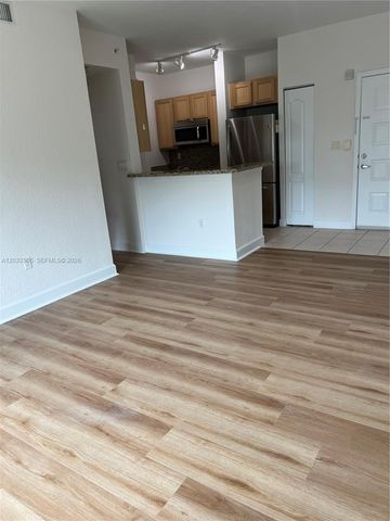 6001 SW 70th Street 425, South Miami, FL 33143