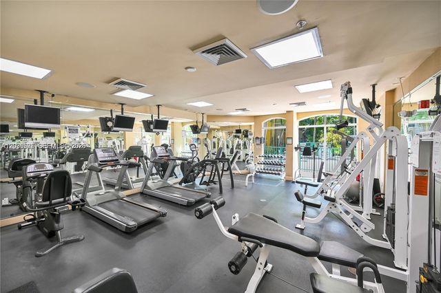 6001 SW 70th Street 425, South Miami, FL 33143