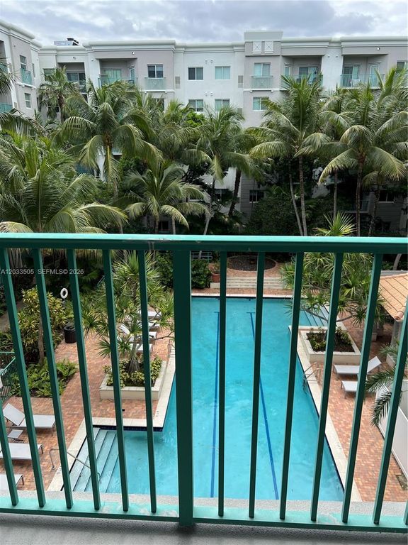6001 SW 70th Street 425, South Miami, FL 33143