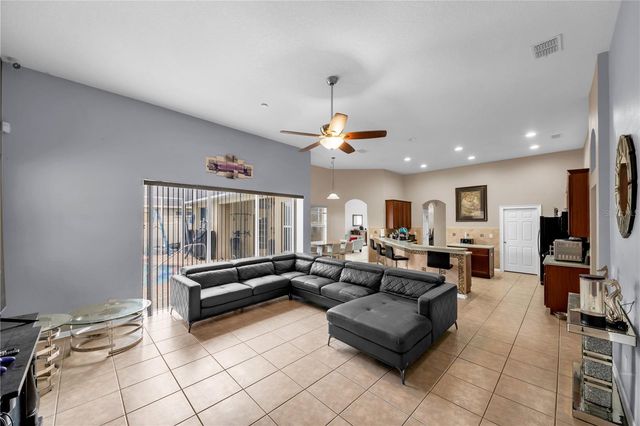 20330 NATURES CORNER DRIVE, Tampa, FL 33647