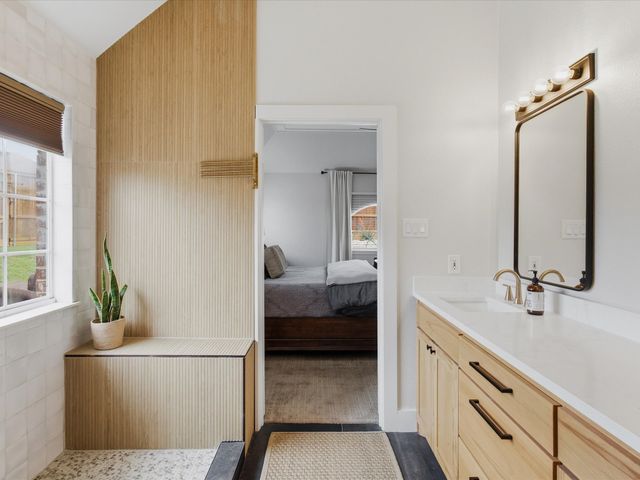 121 Daisey Lane, Justin, TX 76247