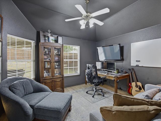 121 Daisey Lane, Justin, TX 76247