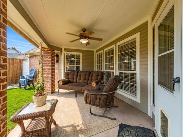 121 Daisey Lane, Justin, TX 76247