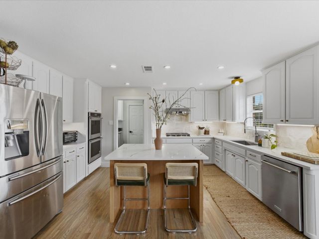 121 Daisey Lane, Justin, TX 76247