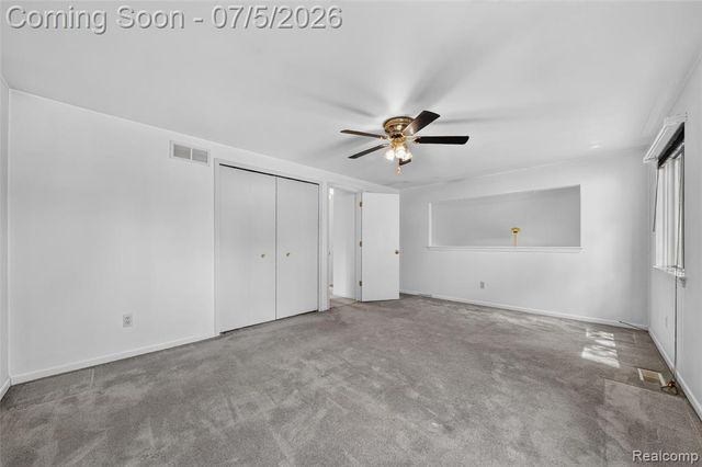 2305 Ellery Avenue, Waterford, MI 48327